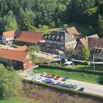 Der Schafhof Hotel 4*